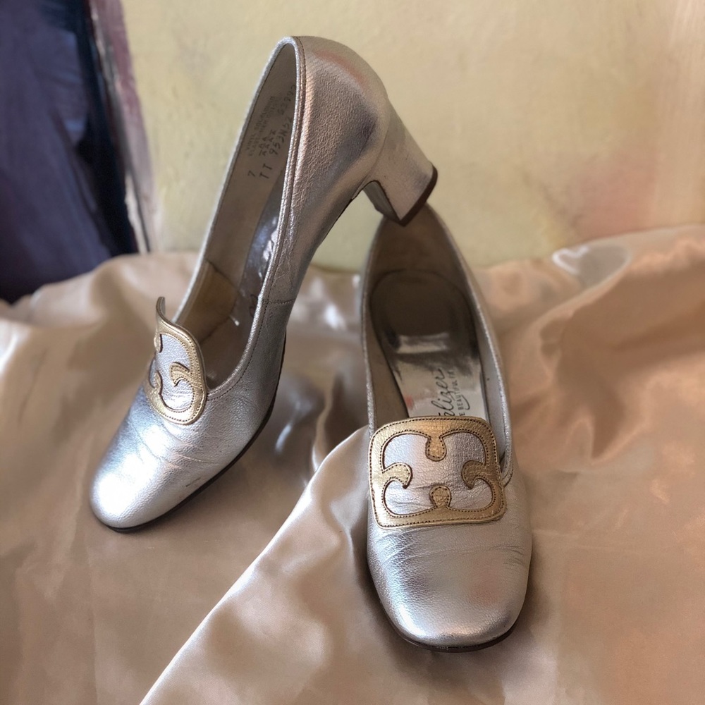 Ladies shoes